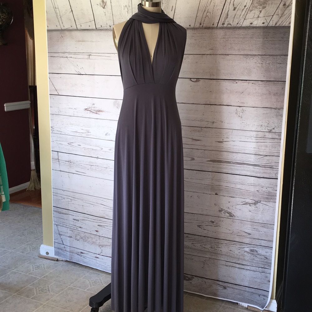 Von Vonni Multi way Gray Flowy Dress EU
